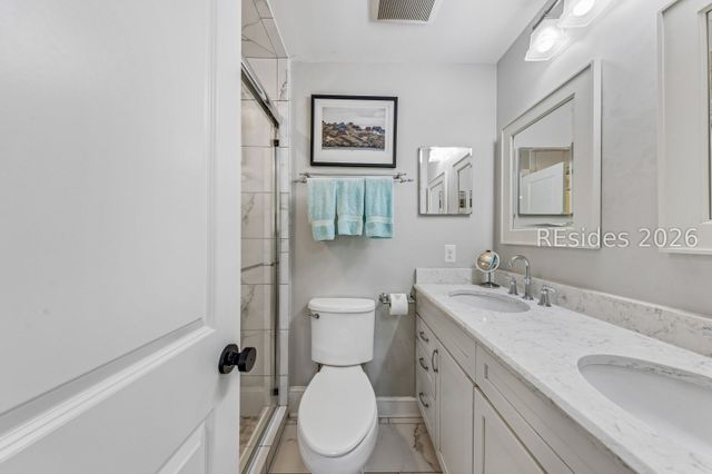 2 Woodbine Pl Apt 47, Hilton Head Island, SC 29928