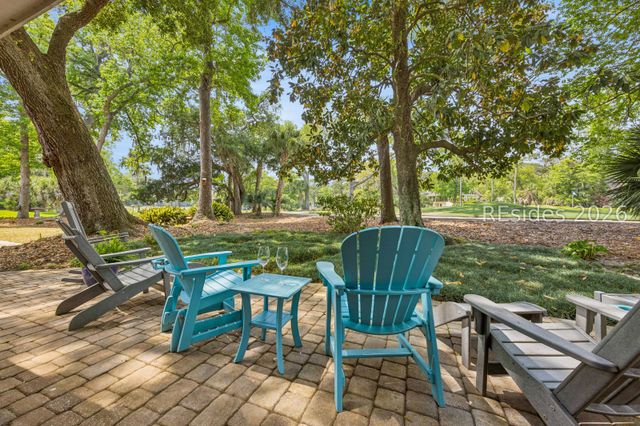 2 Woodbine Pl Apt 47, Hilton Head Island, SC 29928