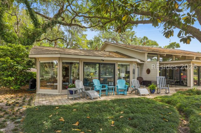 2 Woodbine Pl Apt 47, Hilton Head Island, SC 29928