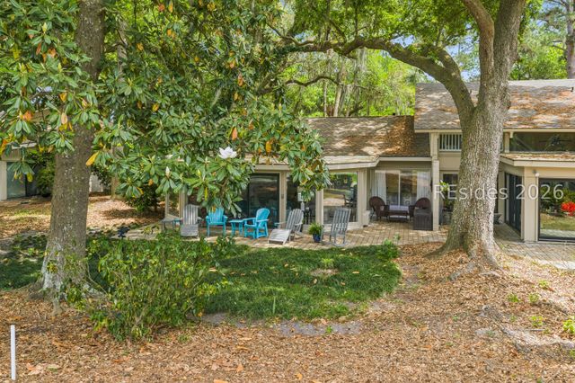 2 Woodbine Pl Apt 47, Hilton Head Island, SC 29928