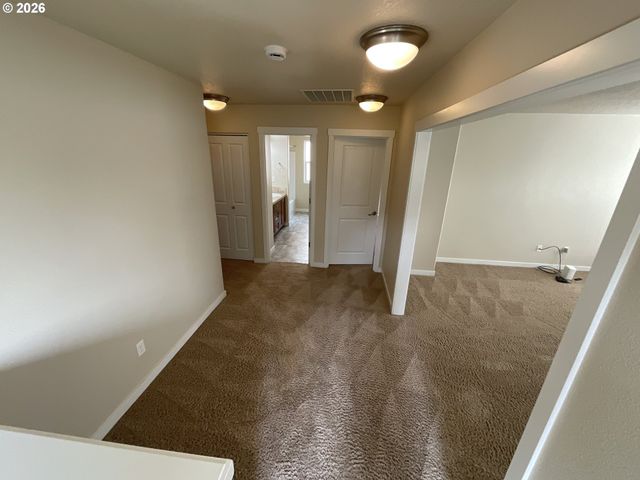 13395 Sw FITZWILLIAM Dr, Portland, OR 97224