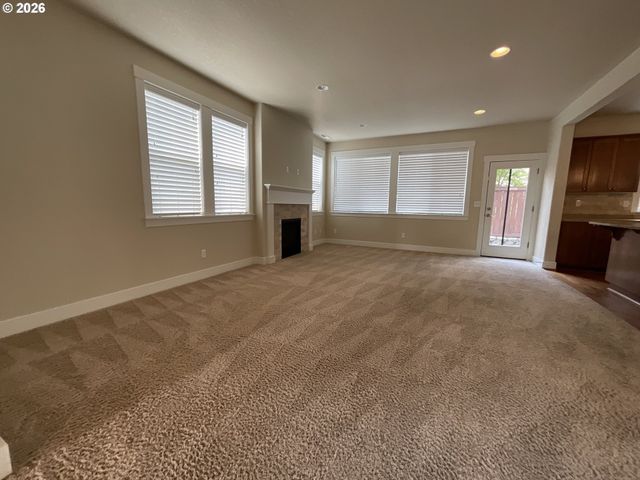 13395 Sw FITZWILLIAM Dr, Portland, OR 97224