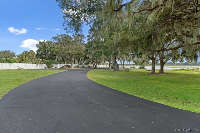 3671 E Arbor Lakes Drive, Hernando, FL 34442