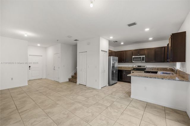 20661 NE 2nd Ct, Miami, FL 33179