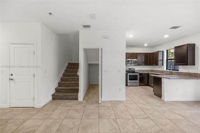 20661 NE 2nd Ct, Miami, FL 33179