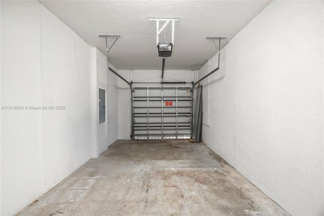 20661 NE 2nd Ct, Miami, FL 33179