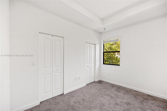 20661 NE 2nd Ct, Miami, FL 33179