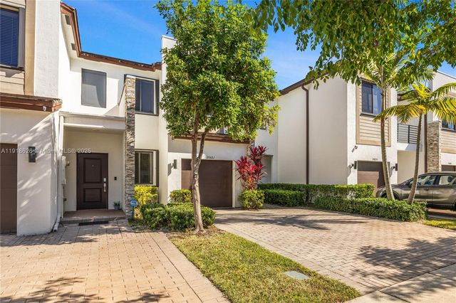 20661 NE 2nd Ct, Miami, FL 33179