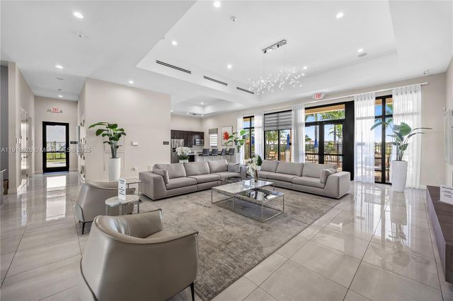 20661 NE 2nd Ct, Miami, FL 33179