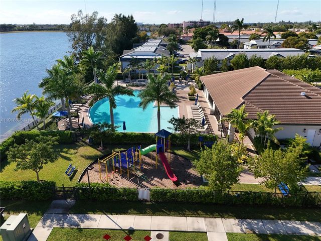 20661 NE 2nd Ct, Miami, FL 33179