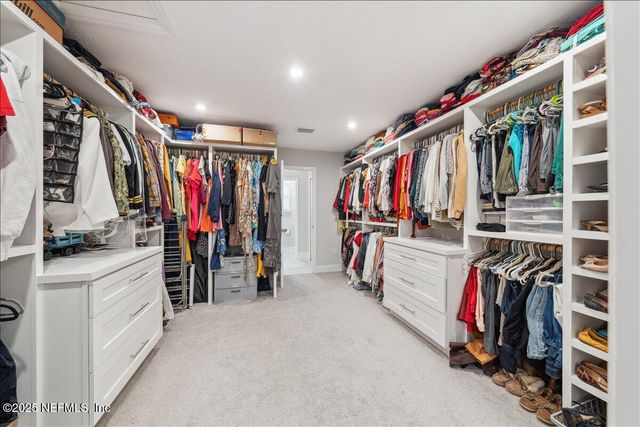 552 MEADOW CREEK Drive, St. Johns, FL 32259