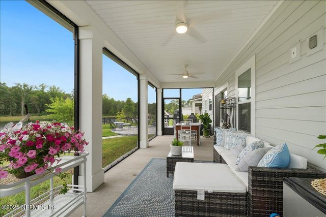 552 MEADOW CREEK Drive, St. Johns, FL 32259