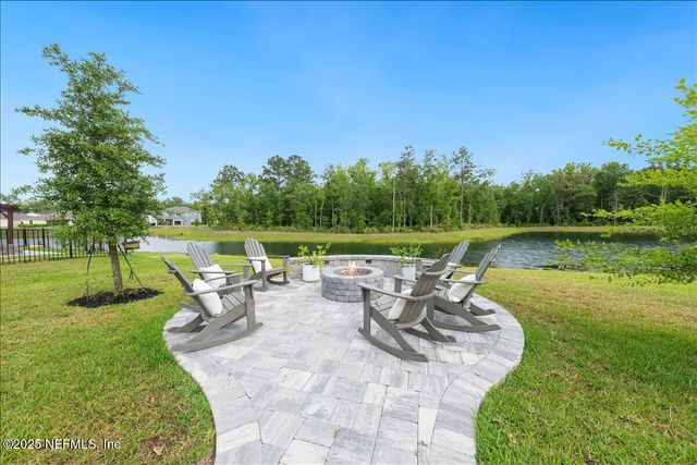 552 MEADOW CREEK Drive, St. Johns, FL 32259