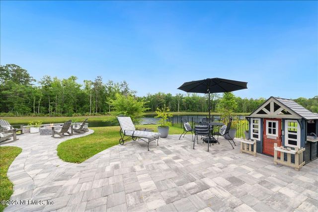 552 MEADOW CREEK Drive, St. Johns, FL 32259