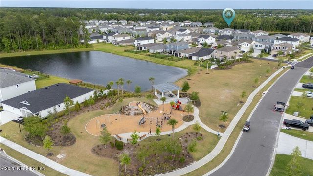 552 MEADOW CREEK Drive, St. Johns, FL 32259