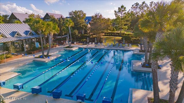 552 MEADOW CREEK Drive, St. Johns, FL 32259