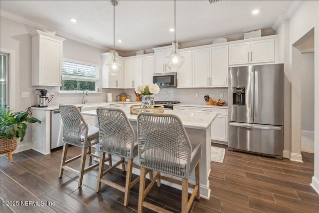 552 MEADOW CREEK Drive, St. Johns, FL 32259