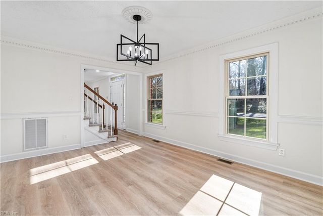 103 Osprey PT, Yorktown, VA 23692