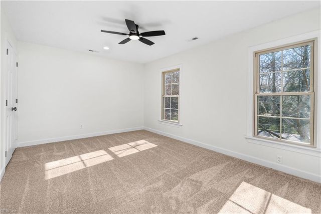 103 Osprey PT, Yorktown, VA 23692