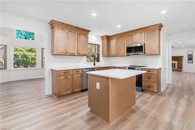 103 Osprey PT, Yorktown, VA 23692