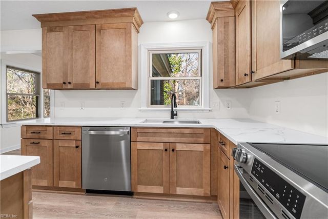 103 Osprey PT, Yorktown, VA 23692