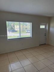 215 NW 84th St 215, Miami, FL 33150