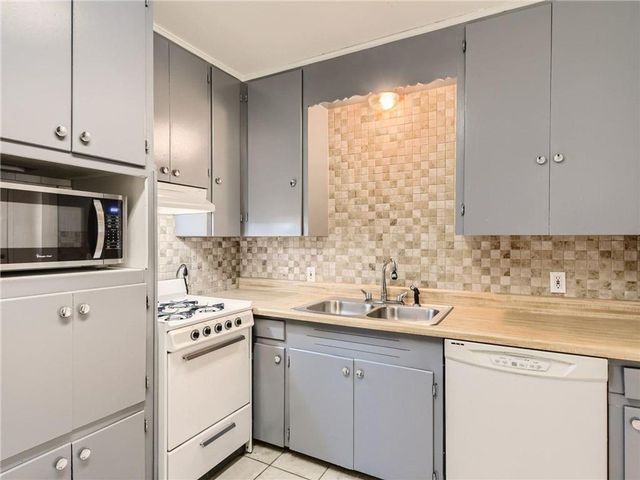 502 Academy DR, Austin, TX 78704