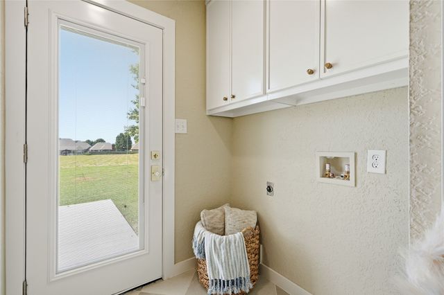 1410 W 91st Street S, Jenks, OK 74132