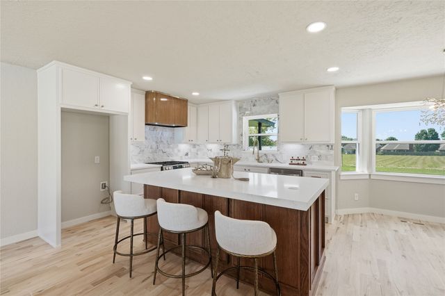 1410 W 91st Street S, Jenks, OK 74132