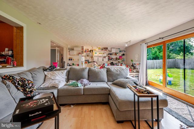 4803 APPLE TREE DR, Alexandria, VA 22310