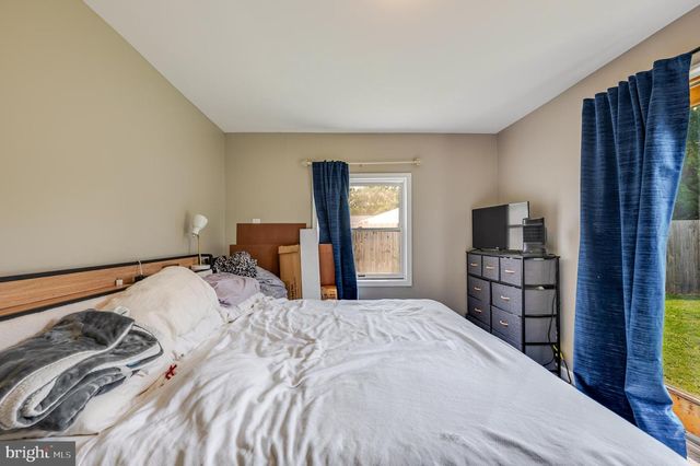 4803 APPLE TREE DR, Alexandria, VA 22310