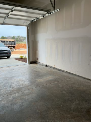 204 Darlington Drive, Dickson, TN 37055