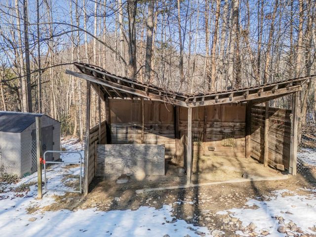 156 Carpenters Knob Drive, Lawndale, NC 28090