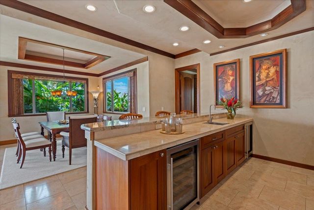 85 Lau Awa Pl, Lahaina, HI 96761