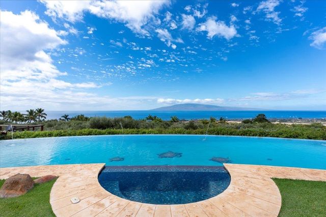 85 Lau Awa Pl, Lahaina, HI 96761