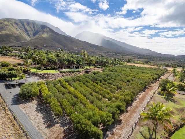 85 Lau Awa Pl, Lahaina, HI 96761