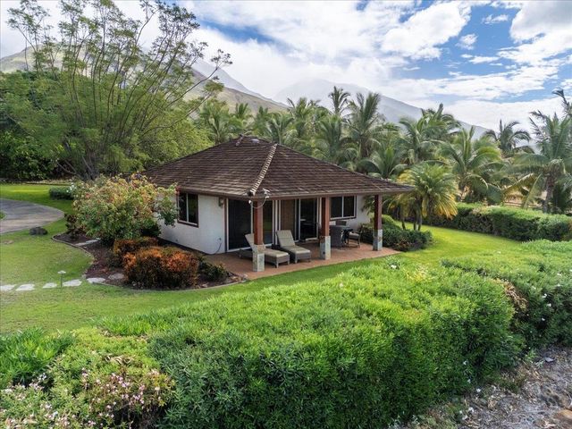 85 Lau Awa Pl, Lahaina, HI 96761