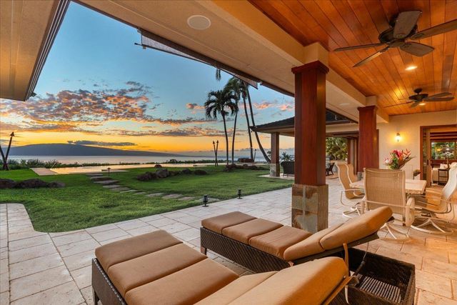 85 Lau Awa Pl, Lahaina, HI 96761