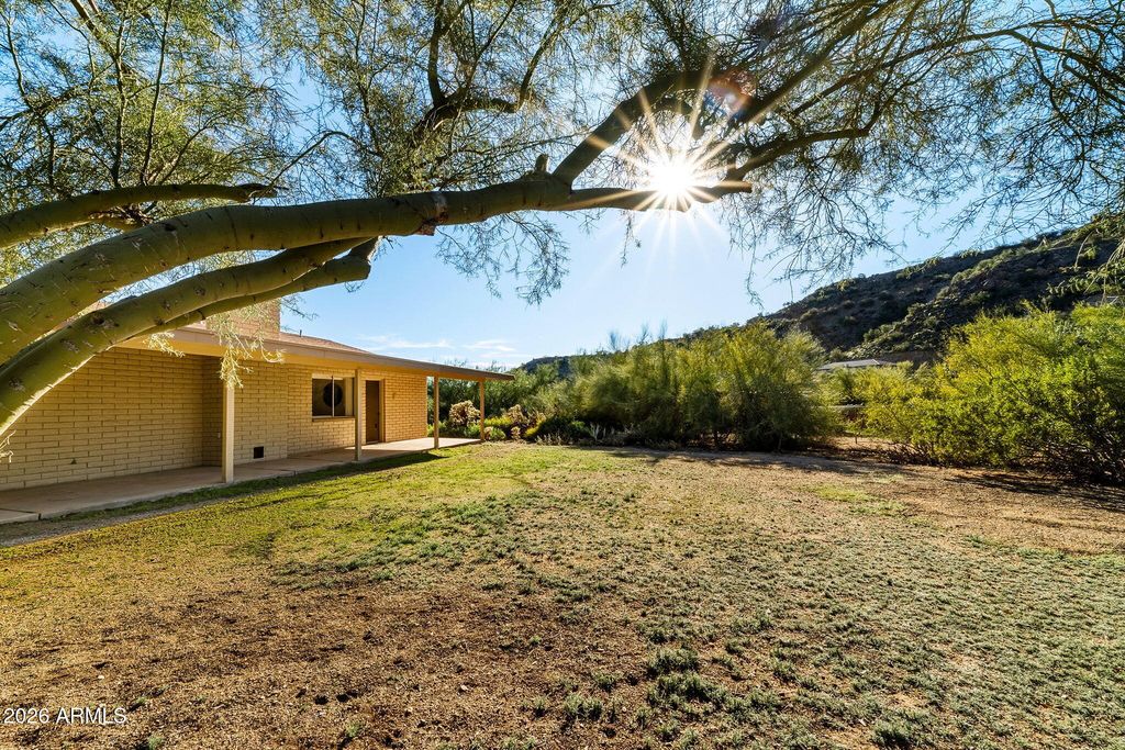 9004 E Grandview Drive, Mesa, AZ 85207 — exterior