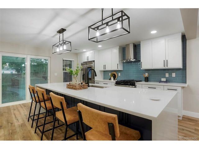 3046 Saint Paul St, Denver, CO 80205