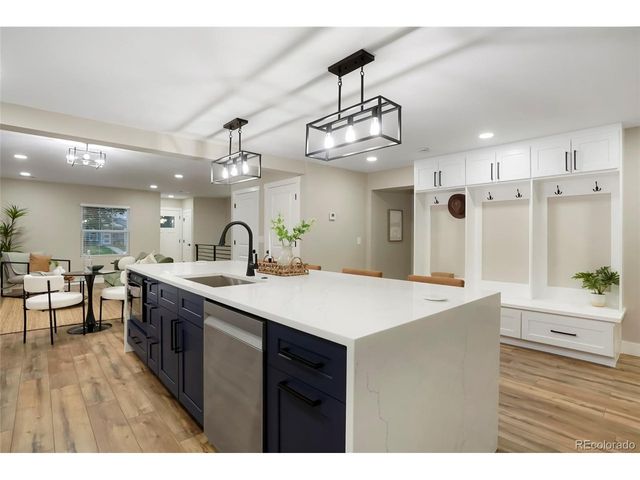 3046 Saint Paul St, Denver, CO 80205