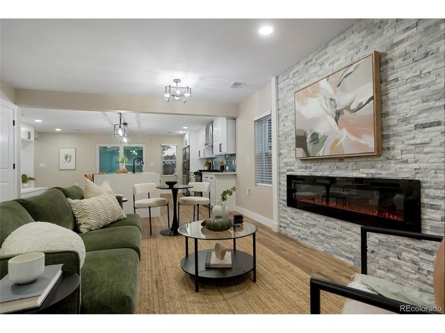 3046 Saint Paul St, Denver, CO 80205