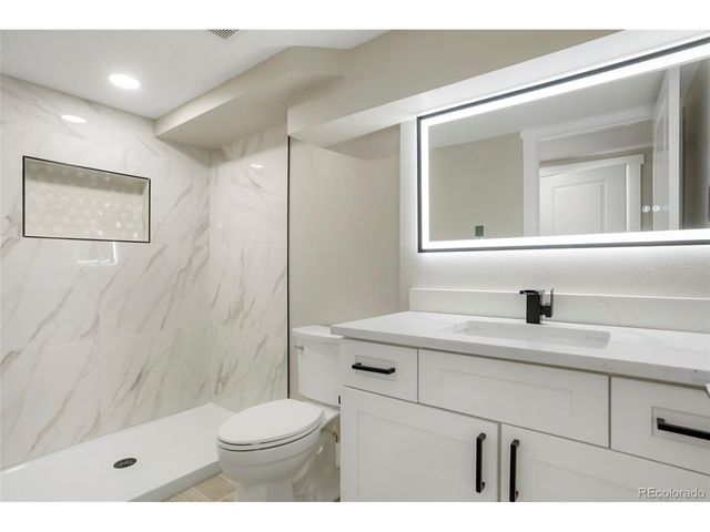 3046 Saint Paul St, Denver, CO 80205