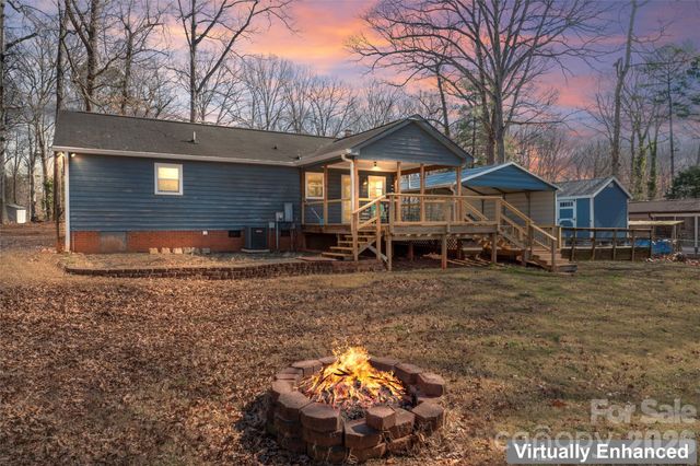 8615 Lochinvar Drive, Charlotte, NC 28227