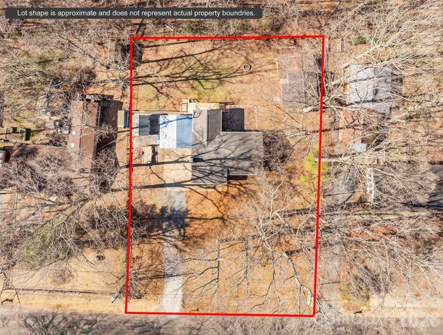 8615 Lochinvar Drive, Charlotte, NC 28227