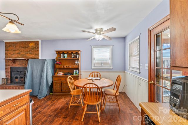 8615 Lochinvar Drive, Charlotte, NC 28227