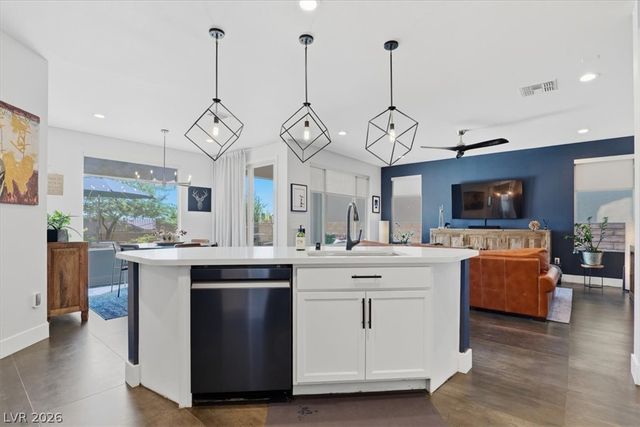 10954 Free Flow Place, Las Vegas, NV 89138
