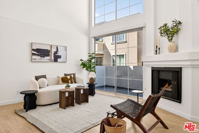 7101 La Tijera Boulevard H201, Los Angeles, CA 90045