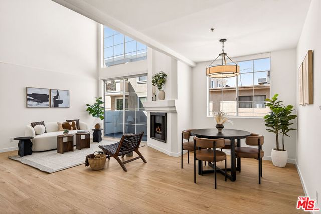 7101 La Tijera Boulevard H201, Los Angeles, CA 90045