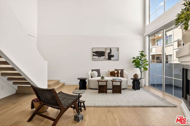 7101 La Tijera Boulevard H201, Los Angeles, CA 90045